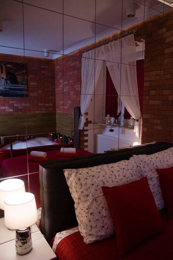 Jacuzzi Apartment Red 크라쿠프 외부 사진