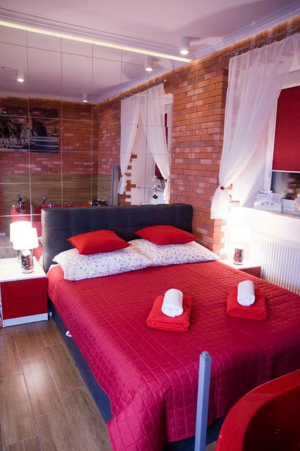 Jacuzzi Apartment Red 크라쿠프 외부 사진
