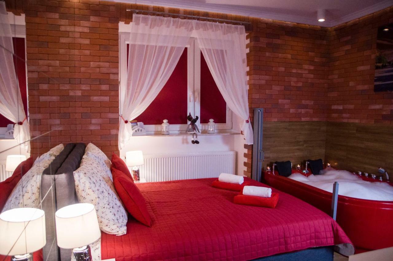 Jacuzzi Apartment Red 크라쿠프 외부 사진